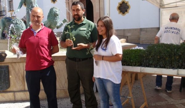 Las actividades culminarán esta tarde con la conferencia sobre el punto limpio.