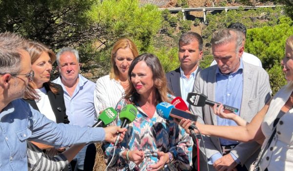 La consejera de Fomento, Rocío Díaz, ha comparecido frente a los medios de comunicación