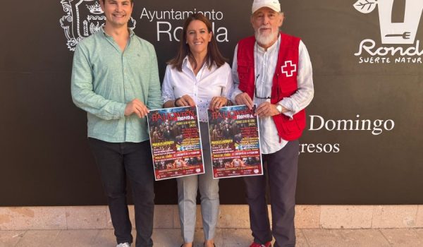 Rebeca Muñoz, Antonio Lasanta y Ángel Manzano han presentado la programación este mediodía