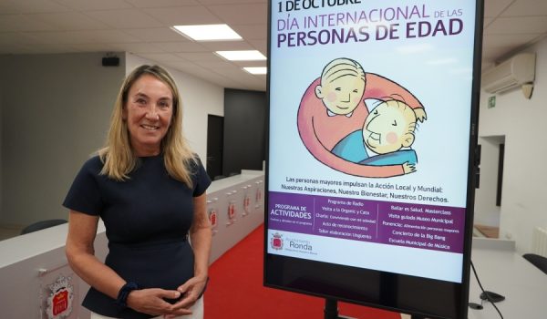 Alicia López en rueda de prensa