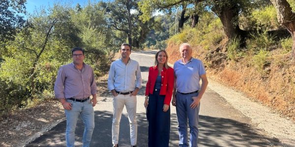 La diputada de Fomento e Infraestructuras, Nieves Atencia, ha visitado hoy ambas actuaciones.