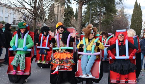 La Cabalgata de Carnaval continuará en el horario previsto
