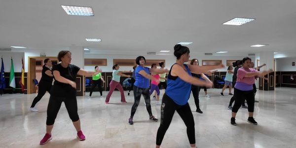 Hemos acudido a una de las clases de los viernes.